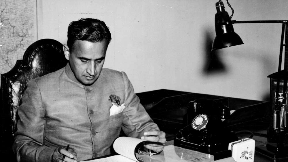 সে বার গিরির প্রতিদ্বন্দ্বী কংগ্রেসের প্রার্থী রেড্ডি পেয়েছিলেন ৪ লক্ষ ৫ হাজার ৪২৭টি ভোট। শতাংশের হিসাবে ৪৯.১। ওই নির্বাচনে জনসঙ্ঘ সমর্থিত প্রার্থী ছিলেন নেহরু জমানার কেন্দ্রীয় অর্থমন্ত্রী সিডি দেশমুখ।