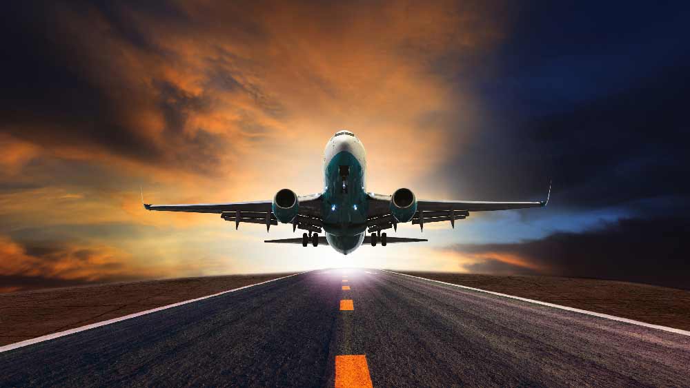 একজন সঙ্গী নিয়ে অবসরের পরেও রাষ্ট্রপতিরা বিমান বা ট্রেনে বিনা খরচে ভ্রমণ করতে পারেন।