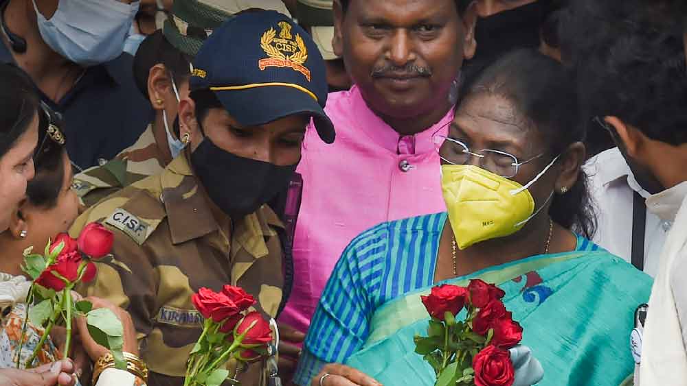 ২০০৯ সালে বিজেডির সঙ্গে বিজেপির জোট ছিন্ন হয়ে যায়। ওই বছর ওড়িশা বিধানসভা নির্বাচনেও জিতেছিলেন দ্রৌপদী।