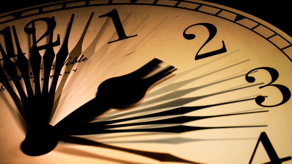 বৃদ্ধদের সেবা করে এই রকম ১০ হাজার কয়েন জমালে এক ব্যক্তি সরকারি খরচে সমস্ত সুযোগ-সুবিধা সম্পন্ন শুশ্রূষালয়ে বাকি জীবন আরাম করে কাটাতে পারেন।