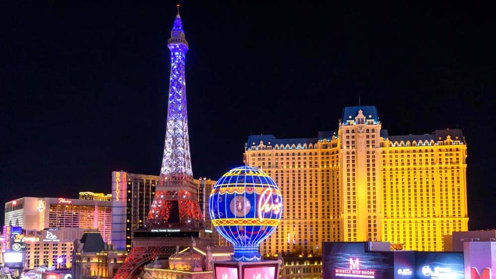 আটলান্টিক সিটি ম্লান হয়ে পড়ায় জন্ম নিল লাস ভেগাস। লাস ভেগাসের উত্থানের ফলে পরে আর জুয়ার জন্য কেউ আটলান্টিক সিটিতে ভিড় জমাতেন না। সকলের গন্তব্যস্থল হয়ে পড়ে একটাই-- লাস ভেগাস।