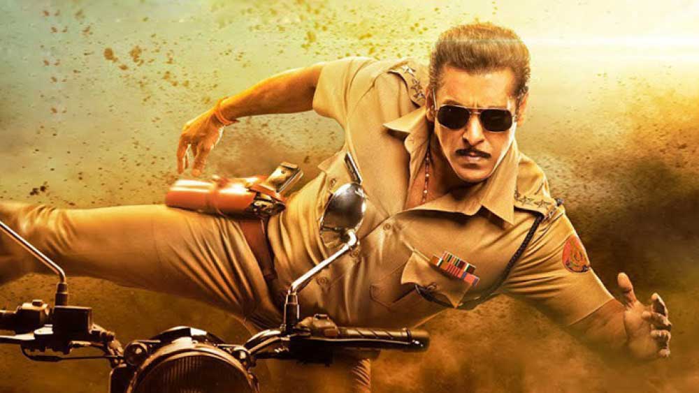 ২০১৯ সালে সলমন খান ও সোনাক্ষী সিংহ অভিনীত ‘দবাং ৩’ ছবিটি বক্স অফিসে বিপুল সাড়া ফেলে। এই ছবিতে খলনায়কের চরিত্রে অভিনয় করতে দেখা গিয়েছিল কিচ্চা সুদীপকে। ভাইজান তাঁর অভিনয় দক্ষতায় মুগ্ধ হয়ে সুদীপকে ১.৫৪ কোটি টাকা মূল্যের বিএমডব্লিউ গাড়ি উপহার দিয়েছিলেন।