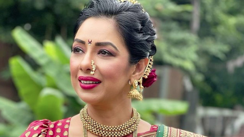 এর পর রূপালিকে ‘সঞ্জীবনী’, ‘বা, বহু ওউর বেবি’, ‘সারাভাই ভার্সেস সারাভাই’, ‘কহানি ঘর ঘর কি’-সহ বহু জনপ্রিয় ধারাবাহিকে অভিনয় করতে দেখা যায় রূপালি। কিন্তু অভিনেত্রী যখন তাঁর কেরিয়ারের শীর্ষে, তখনই ছোটপর্দা থেকে সাময়িক অবসর নেওয়ার সিদ্ধান্ত নেন তিনি।