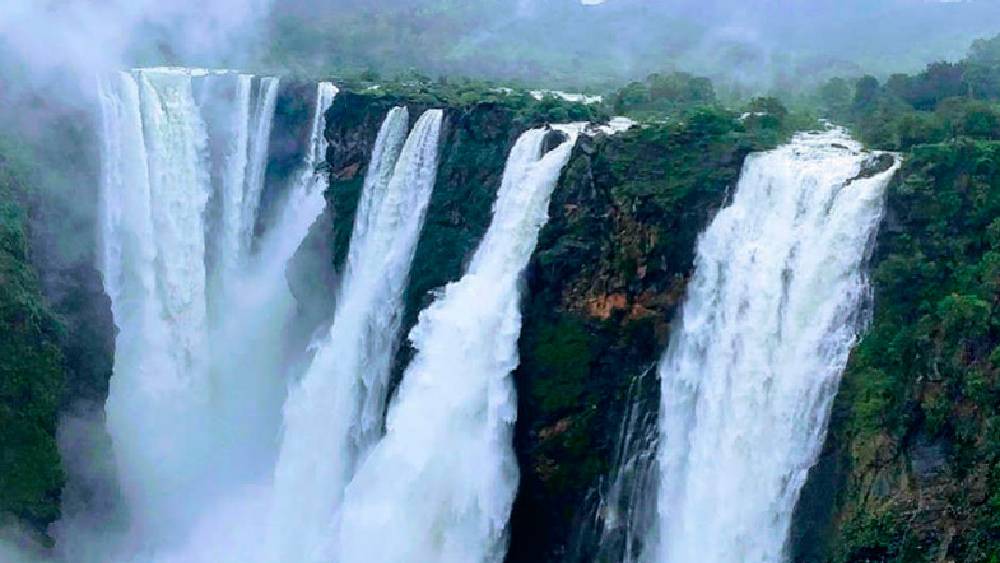 যোগ জলপ্রপাত