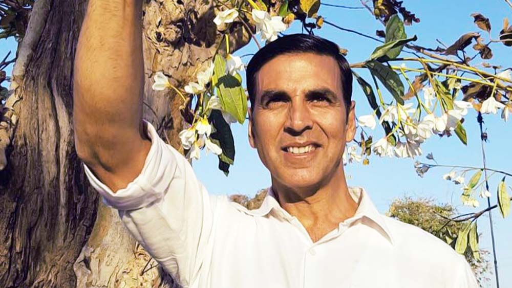 বর্তমানে, অক্ষয় ৫০০ কোটি টাকার সম্পত্তির মালিক। এমনকি, গত পাঁচ বছর ধরে ভারতের সর্বোচ্চ করদাতা হিসাবে এসেছে অক্ষয় কুমারের নাম। 