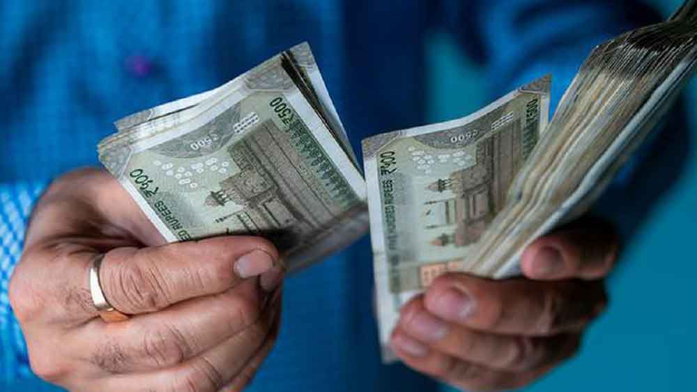 আরবিআই জানিয়েছে, এমন অনেক গ্রাহক আছেন যাঁরা ব্যাঙ্ক অ্যাকাউন্ট খোলার পরেও দীর্ঘ সময় ধরে সেই অ্যাকাউন্টে লেনদেন করেন না। এমনকি অ্যাকাউন্ট বন্ধ করে দেওয়ার কোনও আগ্রহও দেখান না, সচেতনতা প্রচার চালানো সত্ত্বেও এই ধরনের অ্যাকাউন্টের সংখ্যা বেড়েই চলেছে বলে জানিয়েছে আরবিআই।