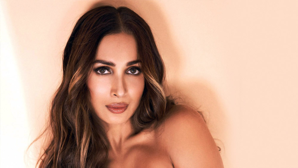 মুম্বইয়ে শরীরচর্চার জন্য একটি জিম তৈরি করেছেন তিনি। ছোটপর্দার ড্যান্স রিয়্যালিটি শোয়ের বিচারকের আসনেও দেখতে পাওয়া যায় অভিনেত্রীকে। ৪৮ বছর বয়সে পা দিয়েও তিনি যেন আগের চেয়েও সুন্দরী হয়ে উঠেছেন।