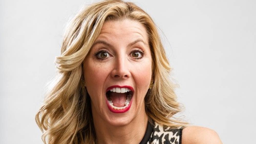 নিজের হাতে গড়া সংস্থা আড়েবহরে বেড়ে ওঠায় আনন্দ সকলের সঙ্গে ভাগ করে নিয়েছিলেন সারা। তিনি বলেছিলেন, ‘‘অত্যন্ত আবেগে ভেসে এই (বোনাসের) ঘোষণা করছি। কৃতজ্ঞতার সঙ্গে আনন্দাশ্রু নিয়েই এ ঘোষণা। আমরা অনেক পথ পেরিয়ে এসেছি।’’