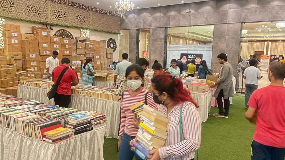 প্রেমের গল্প থেকে গোয়েন্দা কাহিনি— সব মিলবে এখানে।