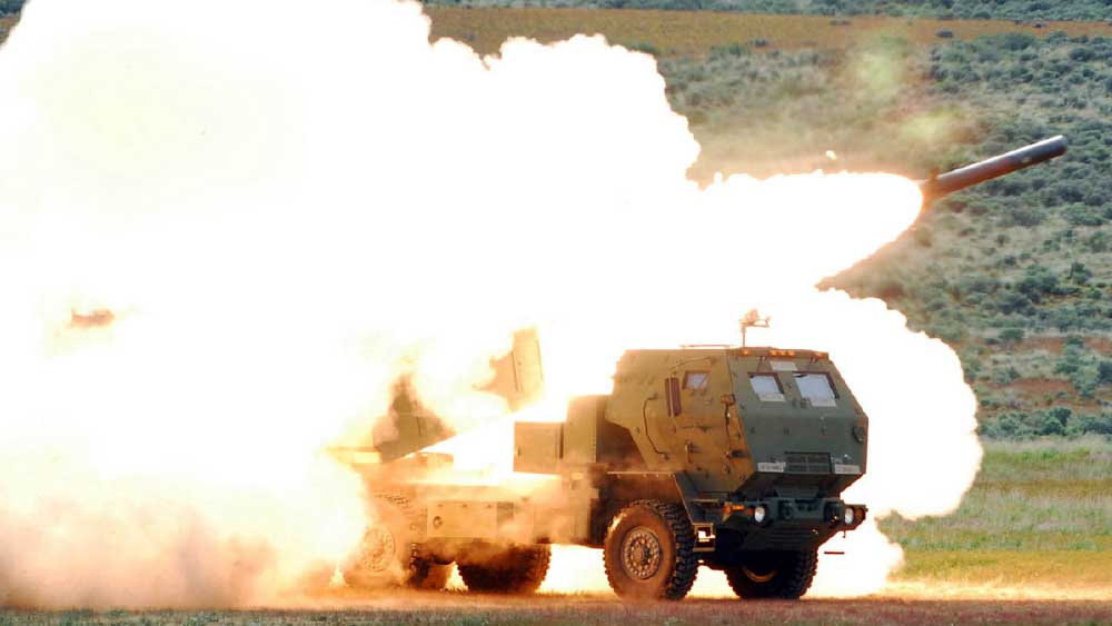 কেন এত সফল হিমার্স? হিমার্সের নির্ভুল ভাবে লক্ষ্যবস্তুতে আঘাত হানতে পারার মূলে রয়েছে বিশেষ নেভিগেশন ব্যবস্থা। এতে ব্যবহার করা হয়েছে ‘গাইরোস্কোপ’ এবং ‘অ্যাক্সেলেরোমিটার সেন্সর’। এর ফলে লক্ষ্যবস্তুর নির্ভুল অবস্থান চিহ্নিত করা যায়।