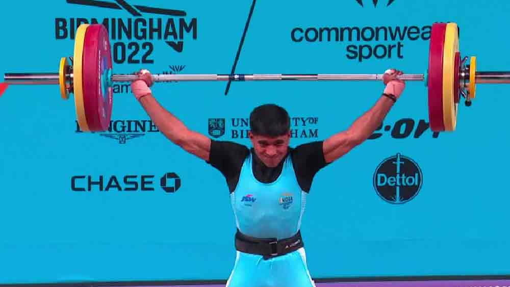 সরাসরি: ভারোত্তোলনে নেমেছেন সঙ্কেত, ১১৩ কেজি তুললেন তিনি