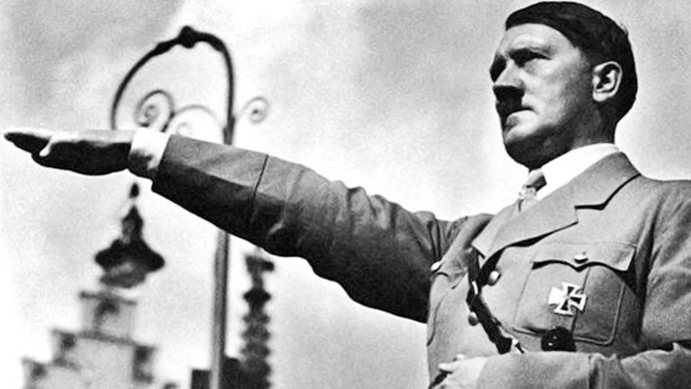 হাতঘড়িটি আদৌ জার্মানির প্রাক্তন একনায়কের কি না, তা অজানা থাকলেও সেটি বিক্রি হয়েছে ১.১ মিলিয়ন ডলারে। ভারতীয় মুদ্রায় যার আর্থিক মূল্য প্রায় ৯ কোটি টাকা।