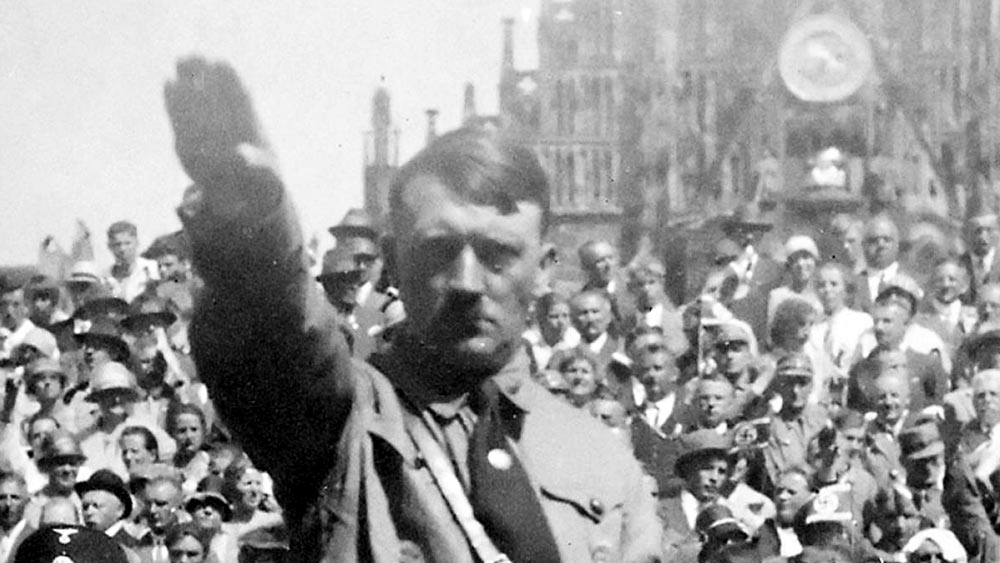 নিলামের আগে একটি খোলা চিঠিতে ৩৪ জন ইহুদি নেতার দাবি ছিল, নাৎসি জমানার স্মারকগুলির নিলাম বন্ধ রাখা উচিত। কারণ, এতে নাৎসি-সমর্থকদেরই ‘সাহায্য’ করা হচ্ছে।