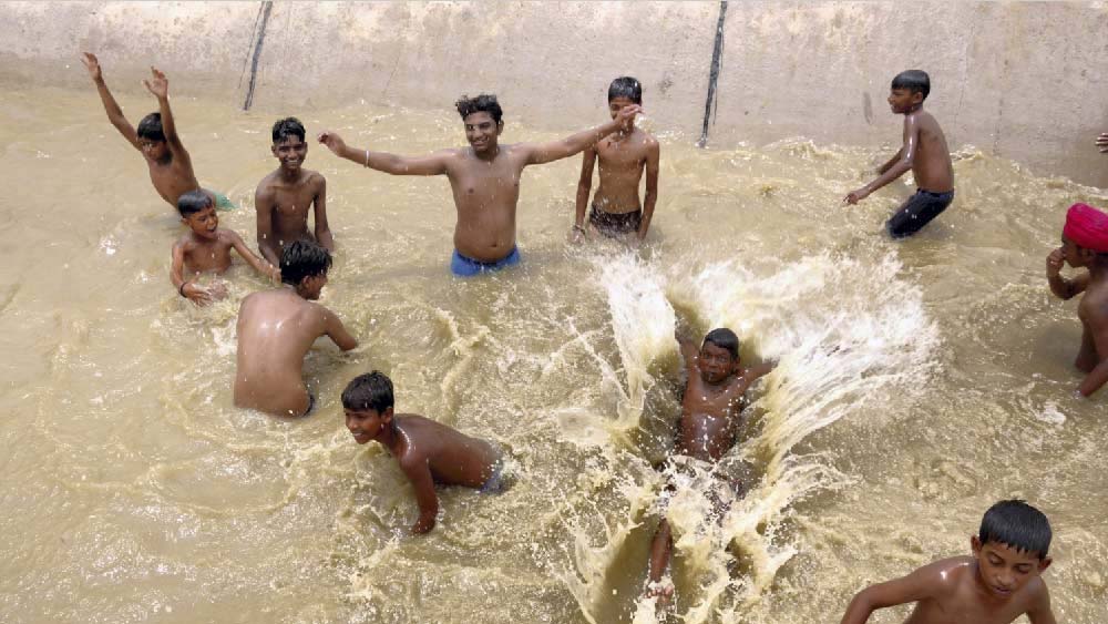 কবে ফিরবে এই ছবি, কেউ জানে না।