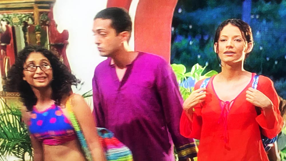 ছবিতে অভিনেত্রীর বান্ধবীর চরিত্রে অভিনয় করেছিলেন তিনি। একটি দৃশ্যে দেখা যায়, আমির খানের বান্ধবীর সঙ্গে তাঁর বন্ধুদের একটি দল হোটেলে প্রবেশ করে। সেই দলের সদস্য ছিলেন কিরণ রাও। তবে, নিমেষের মধ্যেই সেই দৃশ্য শেষ হয়ে যায়।