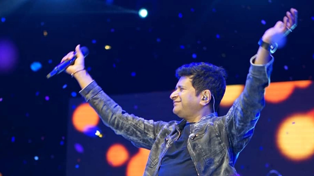 যাঁর নিজের এত অনুরাগী, সেই কেকে নিজে আমেরিকার গায়ক-গীতিকার বিলি জোয়েলের বিশাল বড় ভক্ত ছিলেন। ক্রিকেটপ্রেমী কেকের প্রিয় নায়ক ছিলেন ইরফান খান। এ ছাড়াও পছন্দ ছিল শাহরুখ, আমির এবং অক্ষয়।