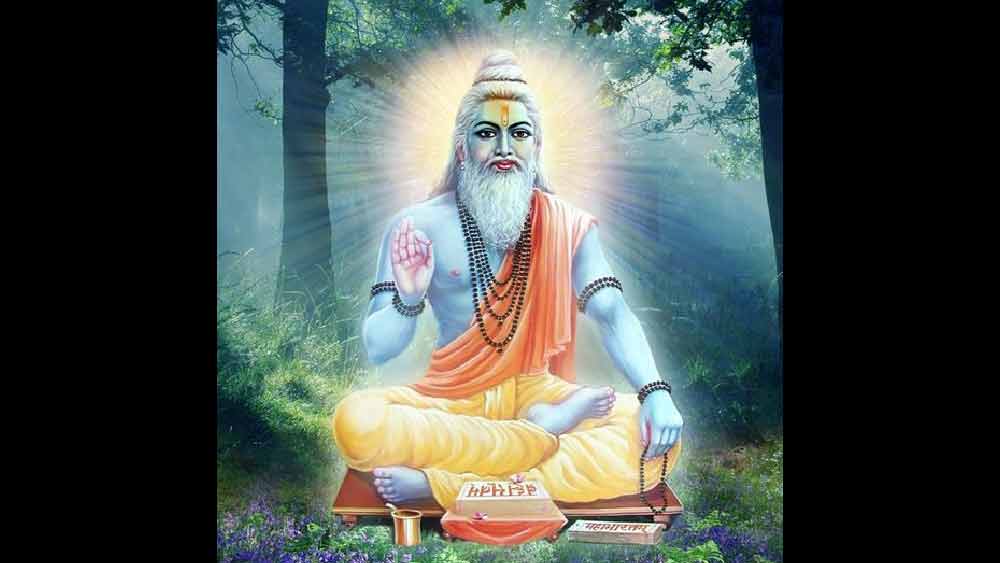 বিচিত্রবীর্যের দ্বিতীয়া স্ত্রী অম্বালিকা ব্যাসের ভীতিপ্রদ রূপ দেখে পাণ্ডুবর্ণ ধারণ করেন। এই কারণে তাঁর পুত্র পাণ্ডুবর্ণ নিয়ে জন্মায়। তবে ব্যাস এ কথাও জানিয়েছিলেন যে, ধৃতরাষ্ট্র শতপুত্রের এবং পাণ্ডু মহা গুণবান পঞ্চপুত্রের পিতা হবেন।