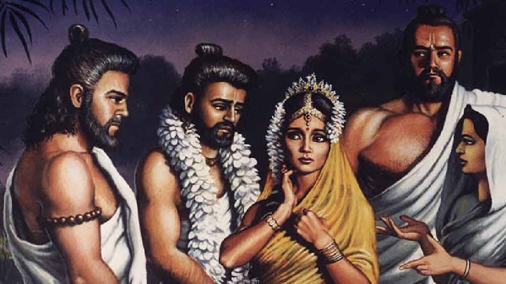 এর ঠিক পরেই যজ্ঞবেদি থেকে এক পুর্ণযৌবনা অতি সুন্দরী শ্যামবর্ণা কন্যা উঠে এলেন। তাঁর দেহে নীলপদ্মের সৌরভ। দৈববাণী হল, সর্ব নারীর শ্রেষ্ঠ এই নারী কুরুবংশের মহাভয় উপস্থিত করবেন। ইনিই দ্রৌপদী, পাঞ্চালী বা কৃষ্ণা নামে পরিচিতা।