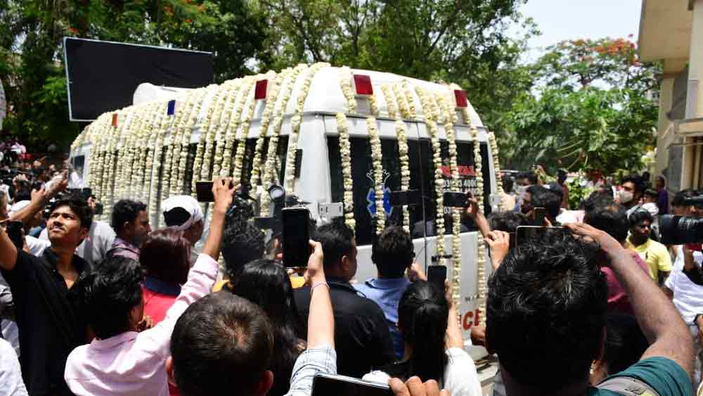 সরাসরি: অলবিদা, ‘মুক্তিধাম’-এ চিতায় কেকে-র নশ্বর দেহ, চোখের জলে বিদায়