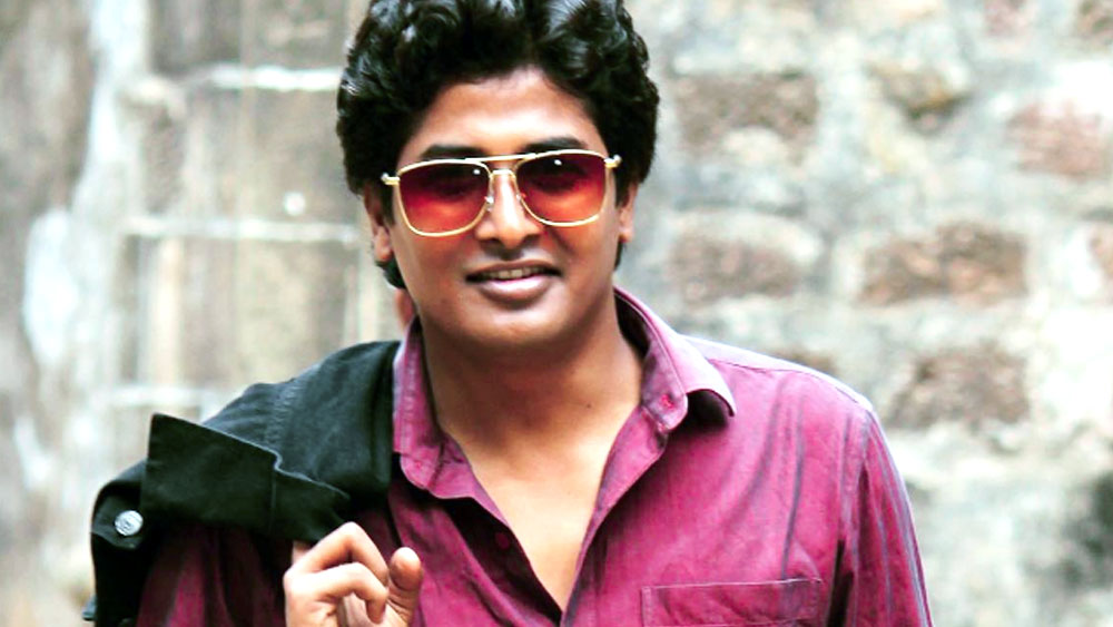 পরে উচ্চশিক্ষার জন্য পটনা যান তিনি। মাস কমিউনিকেশন নিয়ে পটনা বিশ্ববিদ্যালয়ে পড়াশোনা করেন। স্কুলের মতো এখানেও তিনি থিয়েটার এবং বিভিন্ন ‘স্ট্রিট প্লে’-তে অংশগ্রহণ করতেন। 