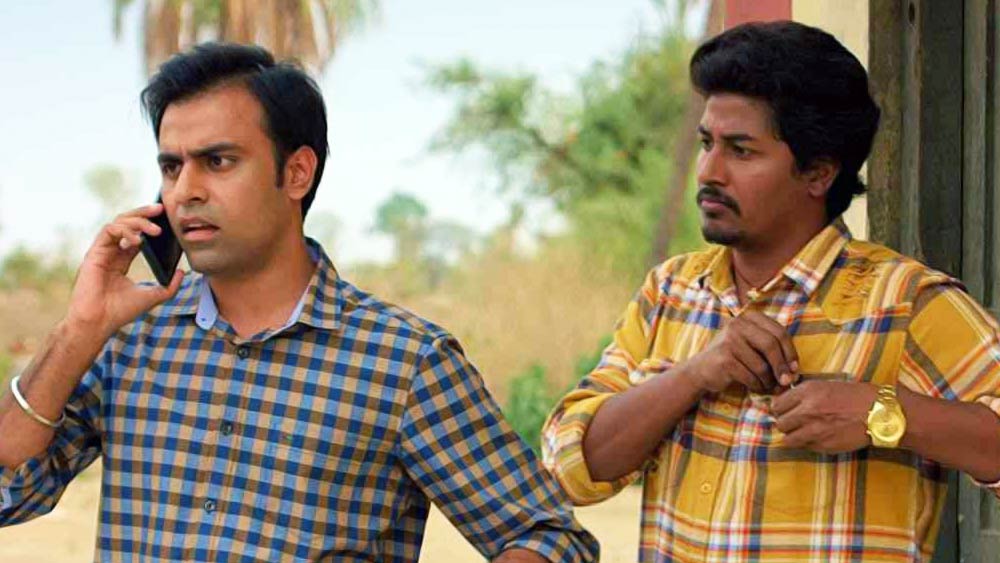 যাঁর কাছে এক সময় ওয়ার্কশপ করেছিলেন, তাঁর সঙ্গে একই ফ্রেমে দাঁড়িয়ে অভিনয় করার সুযোগ পেয়েছেন, এ যেন তিনি বিশ্বাস করতে পারছিলেন না। রঘুবীর যাদব, নীনা গুপ্ত, জীতেন্দ্র কুমারের মতো বড় মাপের অভিনেতাদের সঙ্গে কাজ করবেন ভেবে তিনি যারপরনাই খুশি হয়েছিলেন।