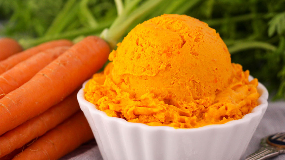 রঞ্ছোড়লালদের আইসক্রিম ছিল ১০০ শতাংশ নিরামিষ। কিন্তু আইসক্রিম কি আদৌ আমিষ হতে পারে? সেই প্রশ্নের জবাব দিয়েছিলেন তাঁরাই।  