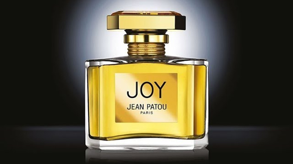 জয়: বিশ্বের সেরা সুগন্ধির তালিকায় নাম আছে ফরাসি সুগন্ধি জয়-এর। বিখ্যাত ফরাসি ডিজাইনার জিন পাতু এই সুগন্ধি তৈরি করেন। ২০০০ সালে জয় ‘শতাব্দীর সেরা সুগন্ধি’-র  তকমা পায়। বিভিন্ন ধরনের গোলাপ এবং দশ হাজার জুঁই ফুলের নির্যাস দিয়ে এই সুগন্ধিটি তৈরি করা হয়েছে। জয়-এর প্রতি আউন্স সুগন্ধি-র দাম প্রায় ৬৫ হাজার টাকা।