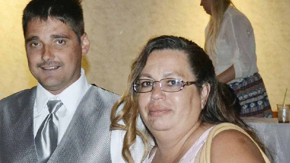  এক প্রৌঢ়কে গুলি করে খুনের মামলায় দোষী সাব্যস্ত হলেন তাঁর স্ত্রী। সাক্ষী দিল মৃতের পোষা তোতা! তার সাক্ষীর ভিত্তিতেই বিচারকরা ২০১৫ সালের খুনের মামলায় দোষী সাব্যস্ত করা হল ৪৯ বছর বয়সি গ্লেনা ডুরামকে। 