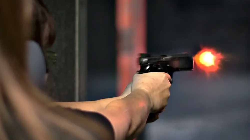 ২০১৫ সালের মে মাসে আমেরিকার ডেট্রয়েটে খুন হন ৪৬ বছর বয়সি মার্টিন ডুরাম নামে এক ব্যক্তি। খুব কাছ থেকে পাঁচটি গুলি করা হয় তাঁকে।