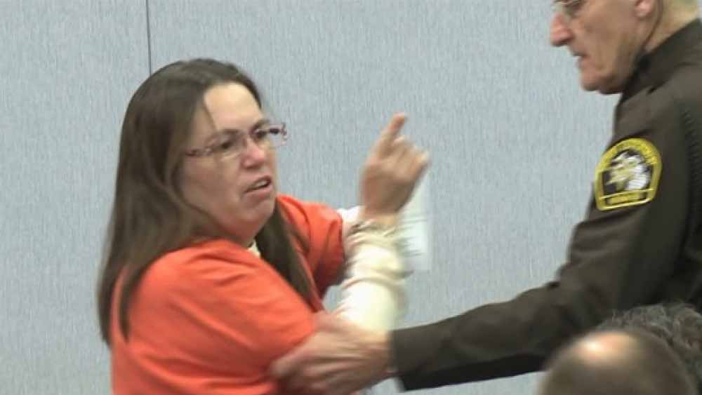 দীর্ঘ সওয়াল জবাবের পর স্বামীকে খুনের অপরাধে গ্লেনাকে দোষী সাব্যস্ত করে আদালত। 