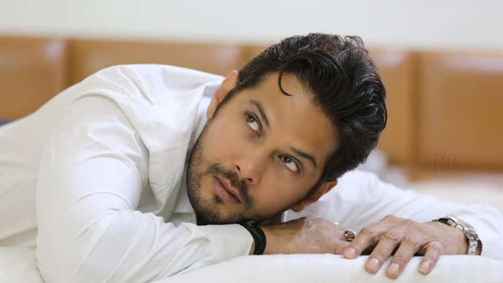 কিন্তু ছবি মুক্তি পেতেই স্বপ্নভঙ্গ। পুরো ছবিতে যতটা সময় জুড়ে তাঁর স্ক্রিনে থাকার কথা ছিল, তার বেশির ভাগ অংশই ছবি থেকে বাদ দিয়ে দেওয়া হয়েছে।