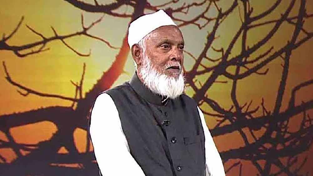 বেশ কয়েক সপ্তাহ ছেলের খবর না পেয়ে তাঁকে খুঁজতে সুলতানপুরে যান শরিফ। প্রায় একমাস ধরে দরজায় দরজায় ঘুরে ছেলেকে খুঁজে পান রেললাইনের ধারে। রইসের শরীর একটি বস্তায় মোড়া ছিল। তার অনেকটাই খুবলে খাওয়া।