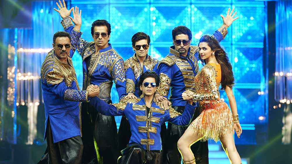 দীপকের পরিচিতি আরও বাড়ে ‘কোটা ফ্যাক্টরি’ এবং ‘বাপ বাপ হোতা হ্যায়’-এর মাধ্যমে। ফারহা খান থেকে অনুরাগ কশ্যপ, বলিউডের নামী পরিচালকদের বিশেষ পছন্দ দীপকের কাজ। তাঁদের বক্তব্য, কোনও ভাবনাকে দর্শকের সামনে অভিনব ভাবে উপস্থাপিত করতে পারেন দীপক। এটাই তাঁর ‘এক্স ফ্যাক্টর’।