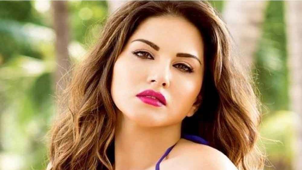 যত্নে রাখেন ত্বকও।