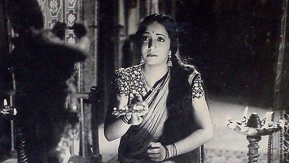 এ ছাড়া মুখ্যচরিত্রে অভিনয় করেছেন, মুমতাজ শান্তি এবং ডেভিড।