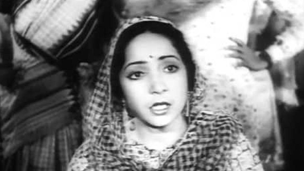  ছবির একটি গান ‘ধীরে ধীরে আ রে বাদল, মেরা বুলবুল শো রহা হ্যায়’-ও খুব জনপ্রিয় হয়েছিল সেই সময়।