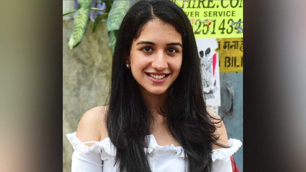 রাধিকা তাঁর ভরতনাট্যমের প্রশিক্ষণ সম্পূর্ণ করেছেন সম্প্রতিই। ভারতনাট্যমের শিক্ষার্থীর কাছে তাঁর প্রথম নাচের অনুষ্ঠান বা ‘আরঙ্গাত্রম’ বিশেষ গুরুত্বপূর্ণ। কারণ ওই অনুষ্ঠানকেই তাঁর প্রশিক্ষণ সম্পূর্ণ হওয়ার শেষ পর্ব এবং আনুষ্ঠানিক আত্মপ্রকাশ বলে ধরা হয়।