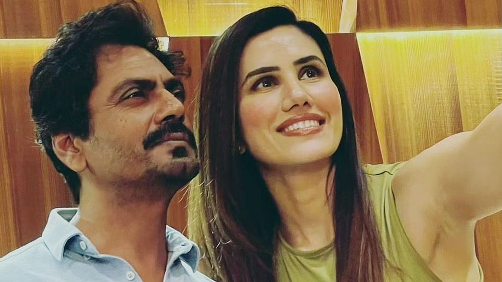 সংবাদ সংস্থা সূত্রের খবর, নাওয়াজউদ্দিন সিদ্দিকি ও নূপুরকে একটি হিন্দি ছবিতে এক সঙ্গে দেখা যাবে। শ্যুটিং-এর কাজও শুরু হয়ে গিয়েছে বলে জানা যায়।