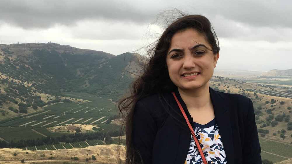 কে এই নূপুর শর্মা? দিল্লি বিশ্ববিদ্যালয়ের অধীনস্থ হিন্দু কলেজ থেকে অর্থনীতিতে স্নাতক নূপুর পরে আইনের ডিগ্রিও অর্জন করেন। লন্ডন স্কুল অব ইকনমিক্স থেকে আইনে স্নাতকোত্তরও করেছেন তিনি।