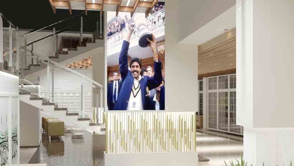 ক্লাব হাউসের ভিতরে থাকছে কপিল দেব এবং মহেন্দ্র সিংহ ধোনির ভারতীয় দলের বিশ্বকাপ জয়ের ছবি।