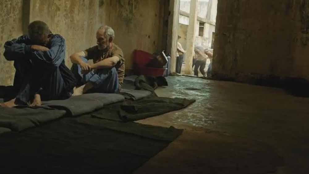 তাদমোর কারাগারটি বৃত্তাকার। এই কারাগারটি এমন ভাবেই তৈরি করা হয়েছিল, যাতে প্রহরীরা যে কোনও সময়ে সমস্ত বন্দির উপর নজর রাখতে সক্ষম হন।