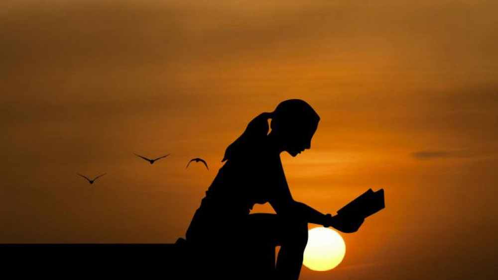 অনেক খুঁজেও লাভ হয়নি। ‘কাজল’কে তার কোনও স্বামীই শেষ পর্যন্ত খুঁজে পাননি। যাতে না পান সেই ব্যবস্থাও করেছিলেন তিনিই। ‘কাজল’কে খুঁজতে নেমে পুলিশ জেনেছে, তাঁর অন্তত ১২টি ভোটার কার্ড,  ৯টি আধার কার্ড, ছ’টি প্যান কার্ড রয়েছে। যার সাহায্যে সহজেই আত্মগোপন করতে পারতেন তিনি।