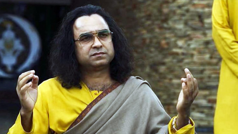 এই তালিকার শীর্ষে রয়েছেন পঙ্কজ ত্রিপাঠী। ‘মির্জাপুর’ও ‘সেক্রেড গেমস্’ ওয়েব সিরিজে তাঁর চরিত্রগুলি ছিল দর্শকদের মূল আকর্ষণ। সংবাদ সংস্থা সূত্রের খবর, ‘মির্জাপুর’-এর দ্বিতীয় সিজনের জন্য ১০ কোটি এবং ‘সেক্রেড গেমস্’-এর দ্বিতীয় সিজনের জন্য তিনি ১২ কোটি টাকা পারিশ্রমিক পেয়েছেন।