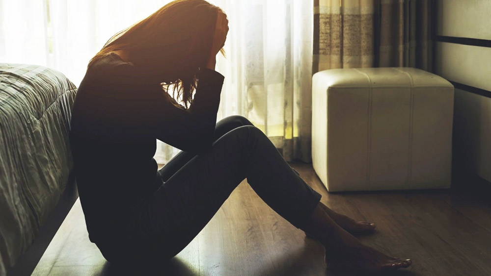  পড়াশোনা শেষ করে চাকরি খোঁজা শুরু করেছিলেন। কিন্তু জীবনের সপ্তম চাকরির ইন্টারভিউতে ব্যর্থ হয়ে আত্মহত্যার সিদ্ধান্ত নেন রাধিকা।