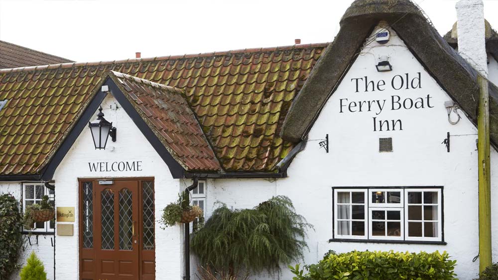 সেই কাহিনির হাত ধরে উঠে এসেছে নানা ভুতুড়ে গল্প। যা শুনলে হাড়হিম হয়ে যাবে।