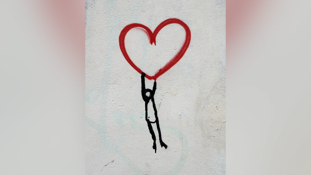 জুলিয়েট টমকে পাগলের মতো ভালবাসলেও টম তাকে ভালবাসত না। এটা মেনে নিতে পারেনি সে।