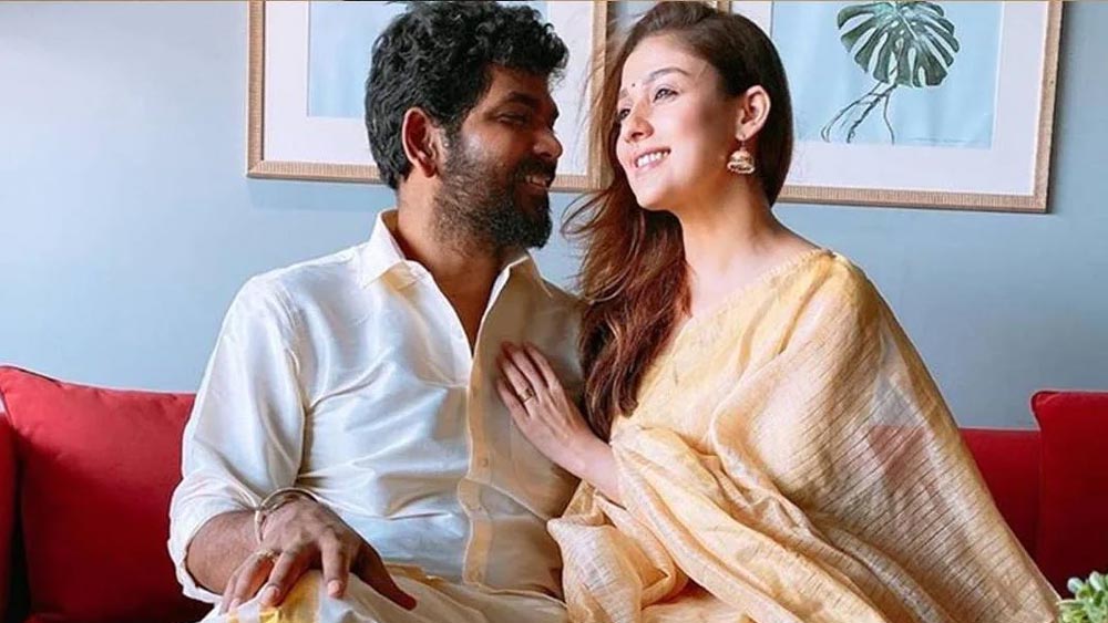 ২০১৫ সালে ‘নানুম রাওডিধন’ নামে একটি ছবির শ্যুটিং চলাকালীন পরস্পরের প্রেমে পড়েন তাঁরা। বিয়ের আগে নয়নতারা-ভিগনেশ লিভ ইন সম্পর্কে ছিলেন।