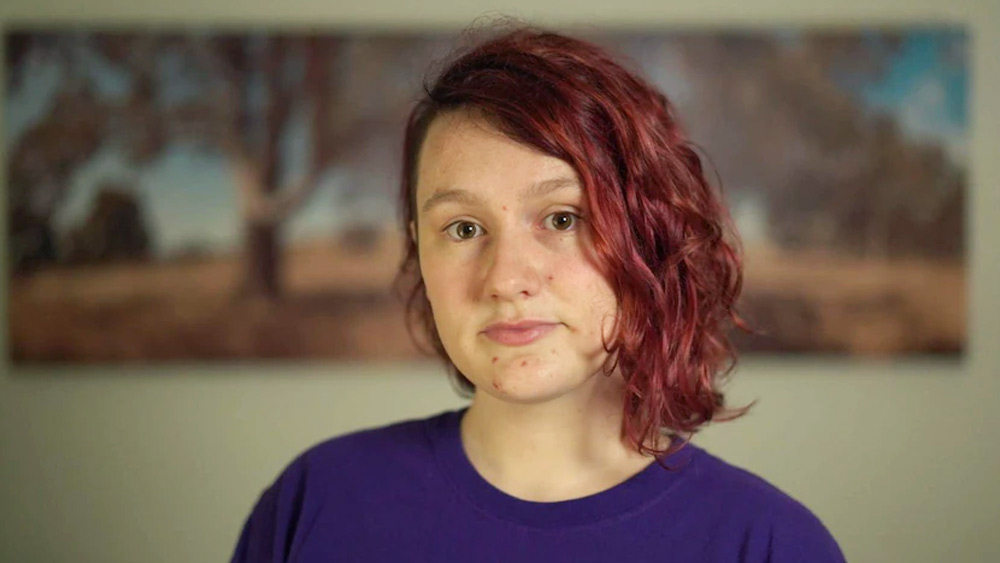 যাঁর বিরুদ্ধে অভিযোগ, তাঁকে শাস্তি দেওয়া হচ্ছে। আর কী চাই? বিচারপতিদের কাছে মুলিনস জানান, এই বিচারে তিনি খুশি হয়েছেন। কিন্তু নিজেকেও তাঁর দোষী মনে হচ্ছে। কারণ, তাঁর মনে হয়েছে ওই যুবকের জীবন শেষ হয়ে গেল তাঁর জন্য।