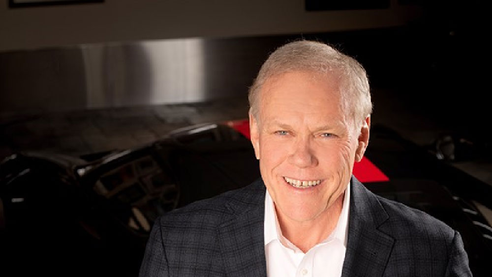 গোলাকার হওয়ায় নিজের ব্যক্তিগত গ্যারাজের নাম রটুন্ডা  রেখেছেন ক্রেগ। 