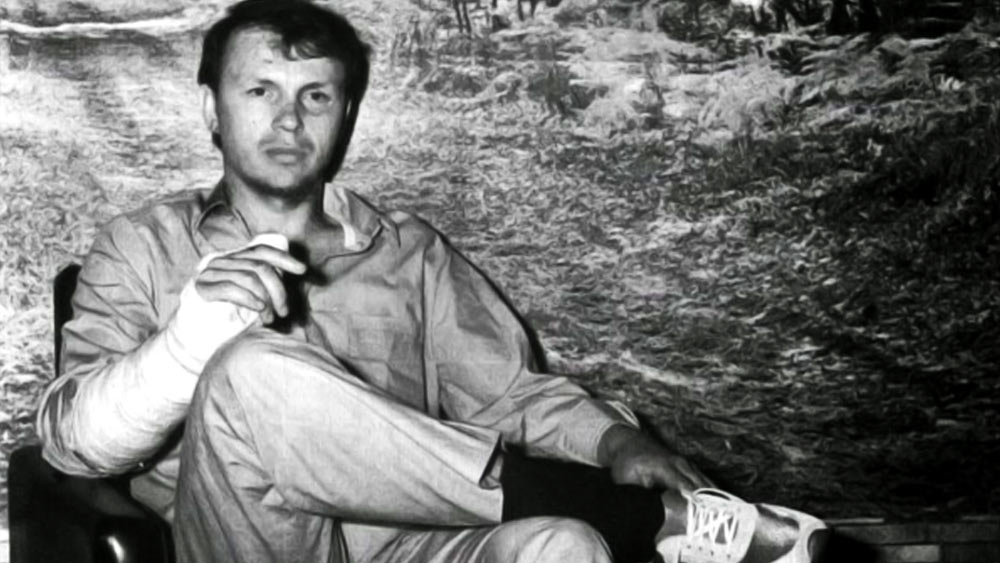 জ্বালানির পরিমাণ, সময়, দূরত্ব সব দিক খেয়াল রেখে তিনি জাপানের হাকোদাতে বিমানবন্দরে নামবেন বলে ঠিক করেন। সেখান থেকেই আমেরিকানদের হাতে তুলে দেবেন এমআইজি-২৫ বিমানটি।